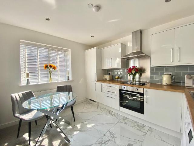 Flat for rent in Swinton Park, Salford