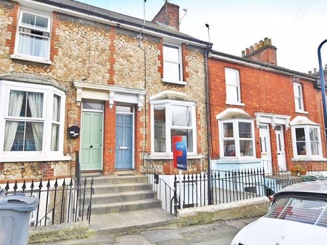 Flat for rent in Ringlestone, Midway