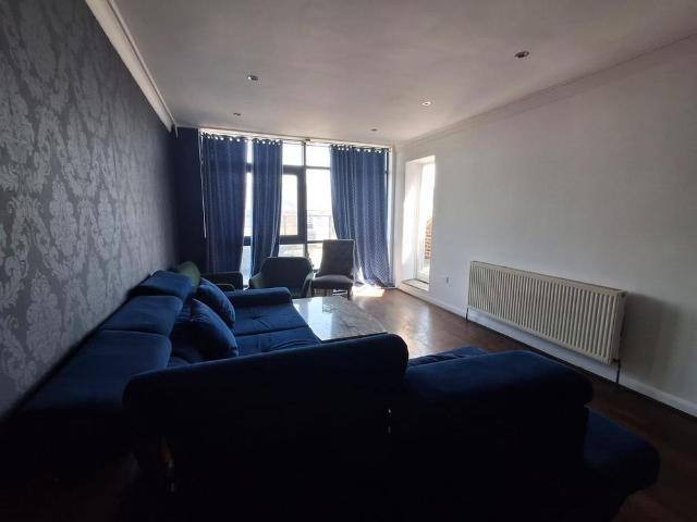 Apartment for rent in Upton Park, Greater London