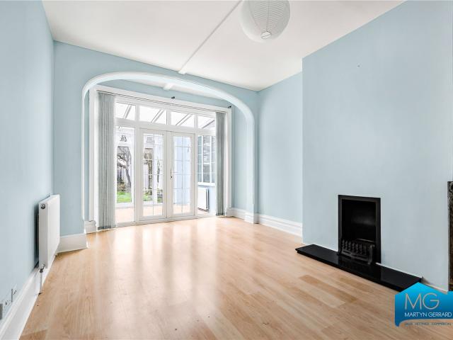 Apartment for rent in Brent Cross, Greater London
