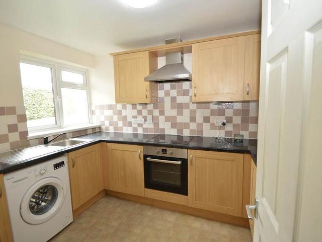 Apartment for rent in Addlestone, Runnymede