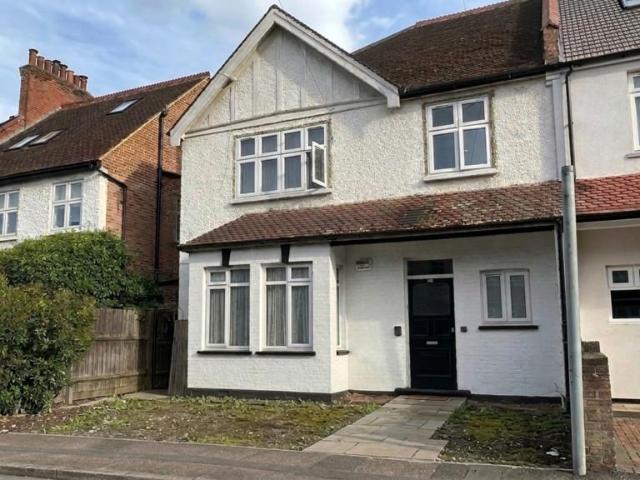 Flat for rent in Wealdstone, Greater London