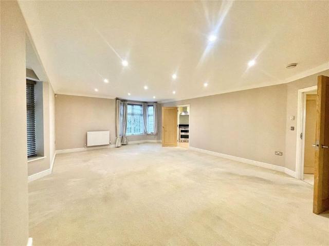 Apartment for rent in Radlett, Hertfordshire