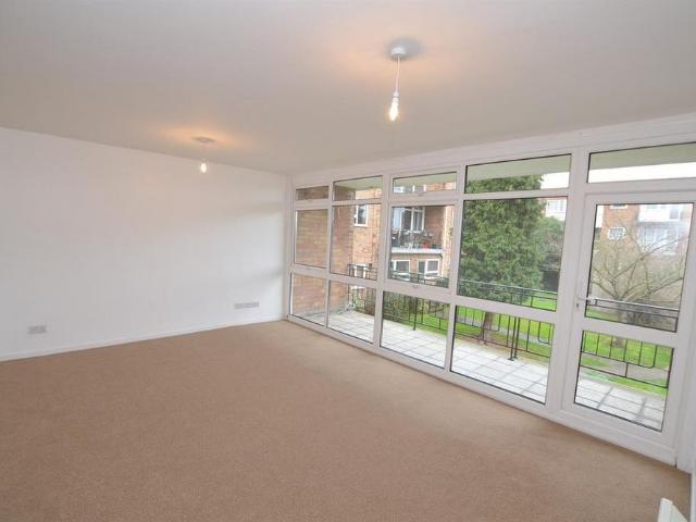 Apartment for rent in Woodford Green, Greater London