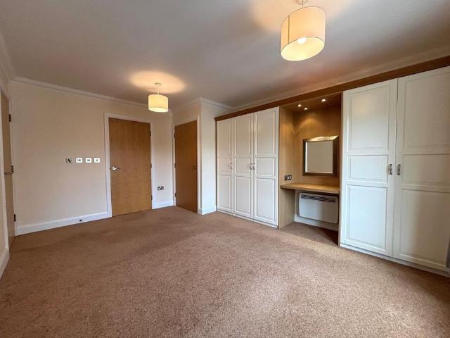 Apartment for rent in Loundsley Green, East Midlands