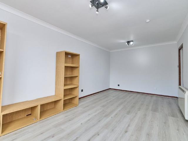 Apartment for rent in Ballindoch, Scotland