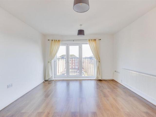 Apartment for rent in Falcon Lodge, Wales