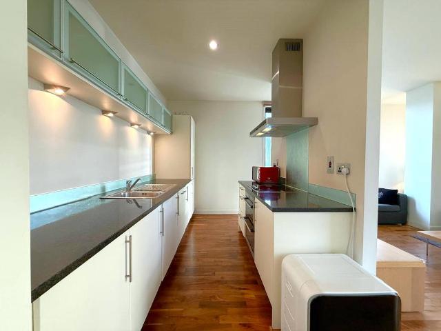 Flat for rent in Isle Of Dogs, Greater London