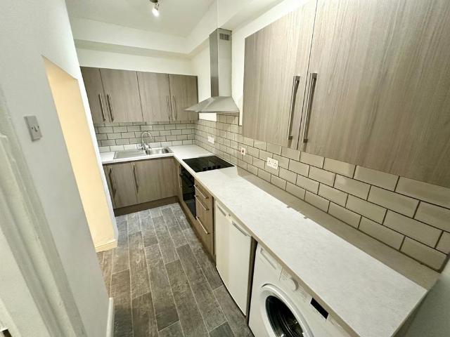 Apartment for rent in Wrenthorpe, West Yorkshire