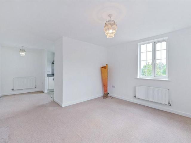 Apartment for rent in Chalfont St. Peter, Denham