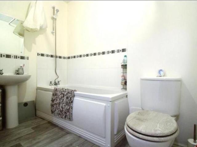 Apartment for rent in Coleview, Kingsdown