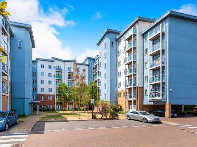 Flat for rent in Slough