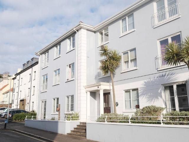 Flat for rent in St Helier
