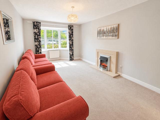 Apartment for rent in Dean Row, Wilmslow