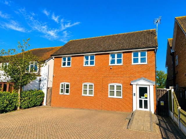 Flat for rent in Barling, Essex