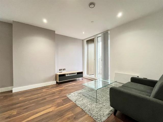 Apartment for rent in City Centre, Georgia