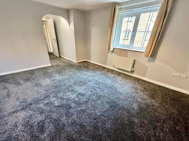 Apartment for rent in Gidea Park, Greater London