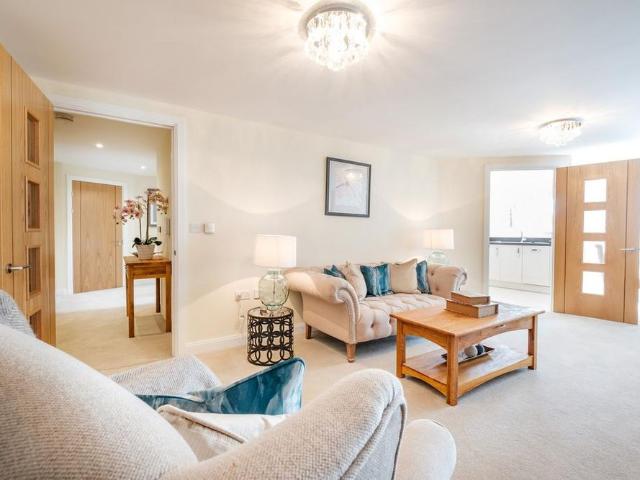 Apartment for rent in St Albans, Five Acres