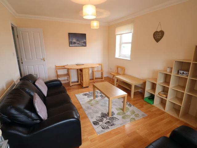 Apartment for rent in Ashgrove, Ballindoch
