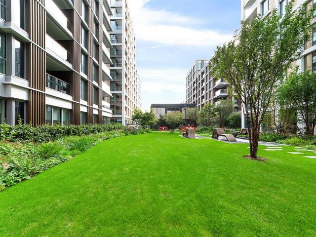 Flat for rent in Nine Elms, Greater London