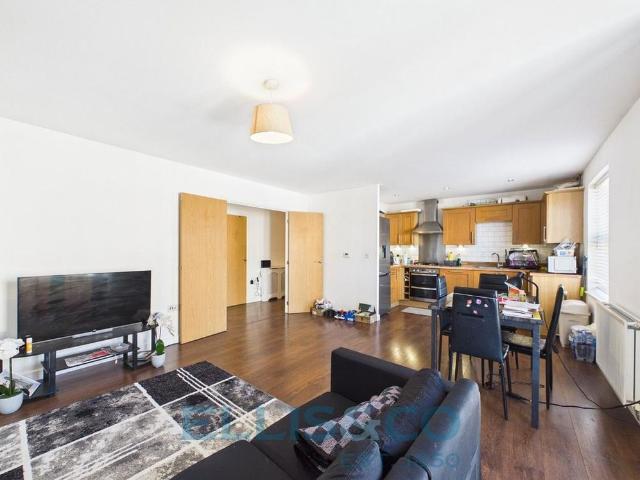Apartment for rent in Brook Street, Bourne Vale
