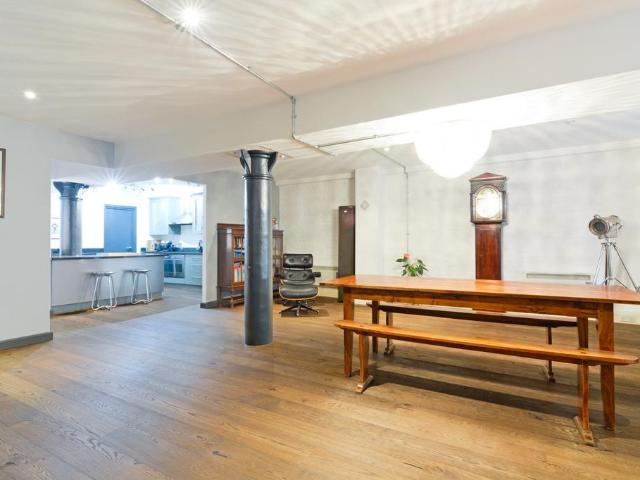 Flat for rent in Wapping, Greater London