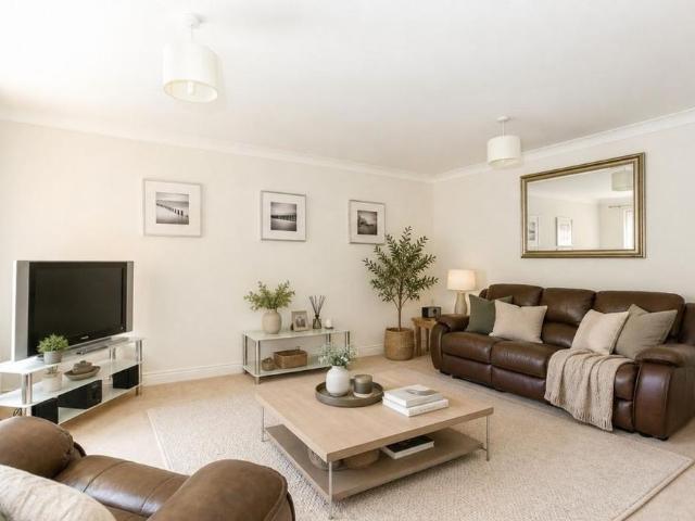 Apartment for rent in Westborough, Surrey