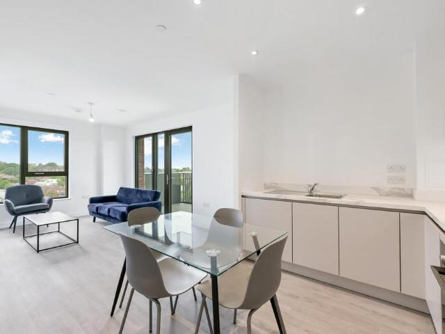 Flat for rent in Preston, Greater London