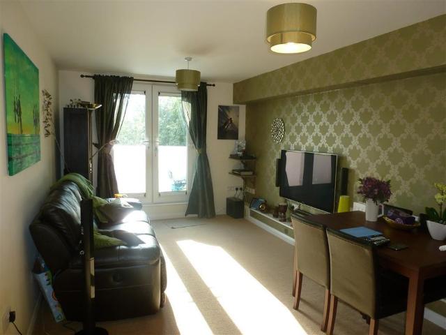 Apartment for rent in Holywell Estate, North Watford
