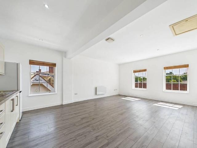 Apartment for rent in Chipping Hill, Essex