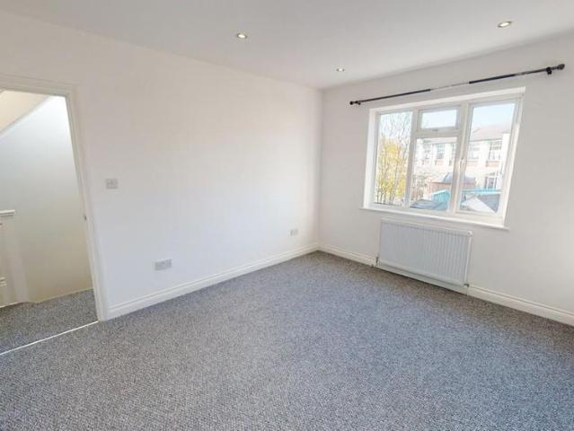 Apartment for rent in London Borough of Croydon, Thornton Heath