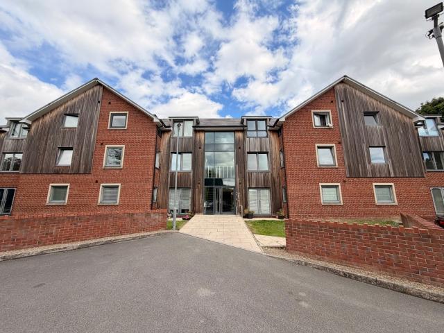 Apartment for rent in Normanton and Altofts, Altofts