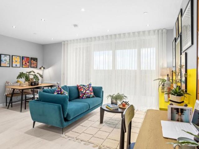 Apartment for rent in Scrattons Farm, Greater London