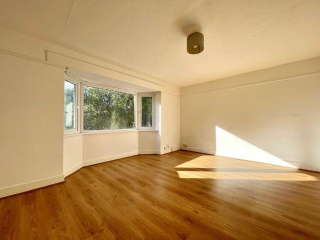Apartment for rent in Branksome, Poole
