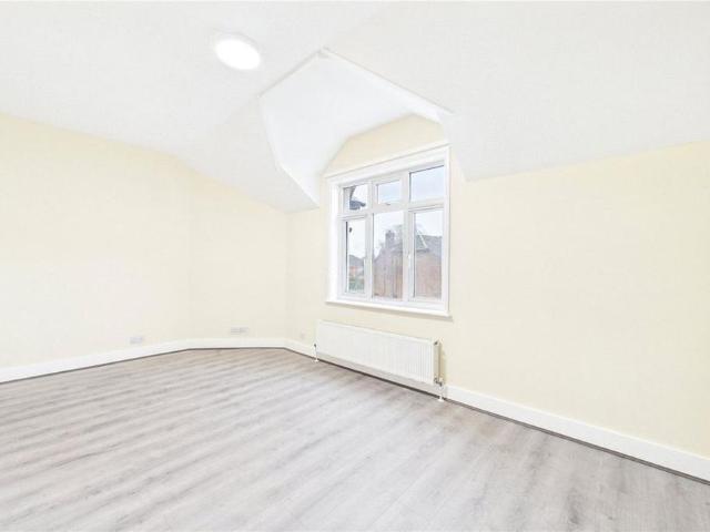 Apartment for rent in Wash Common, Enborne