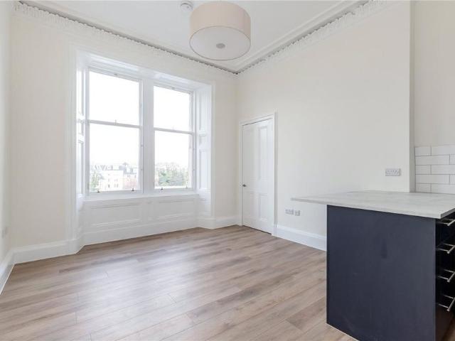 Apartment for rent in Frogston, Fairmilehead