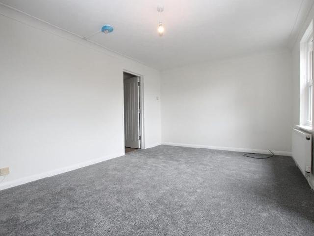 Apartment for rent in Oakfield, Ryde