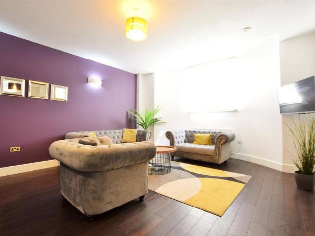 Apartment for rent in Newtown, Reading