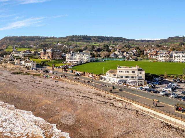Flat for rent in Budlake, Devon