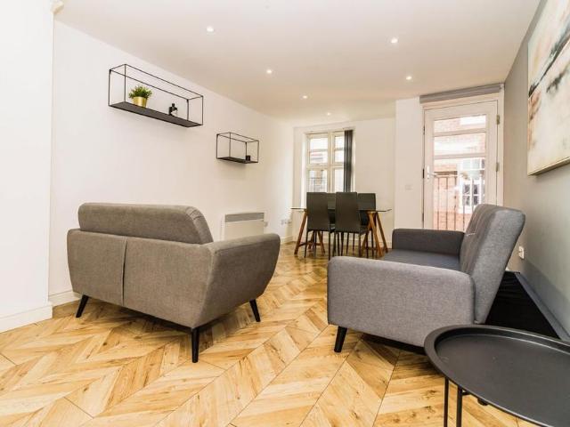 Apartment for rent in City Centre, Georgia