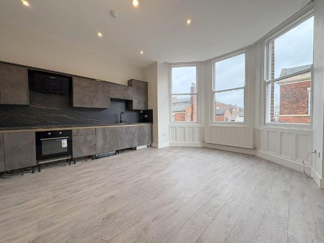 Flat for rent in Avenham, Higher Bartle