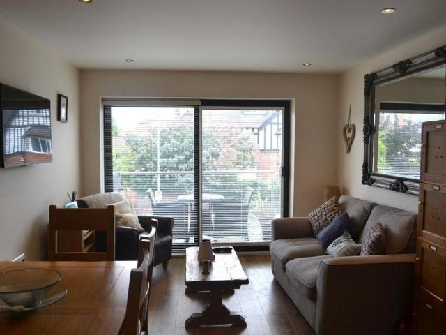 Apartment for rent in Abbey Park, Barton In Fabis