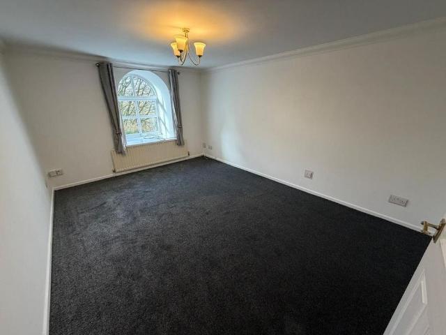Apartment for rent in Brooksbottom, Bury