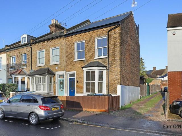 Flat for rent in Epping, Essex