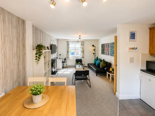 Apartment for rent in Deysbrook, Calderstones