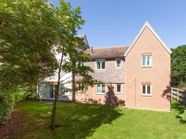 Flat for rent in Caldecott, Dromore