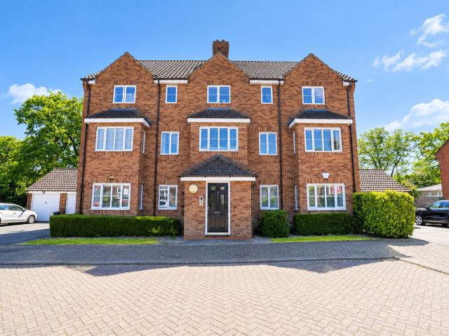 Apartment for rent in Dickens Heath, West Midlands