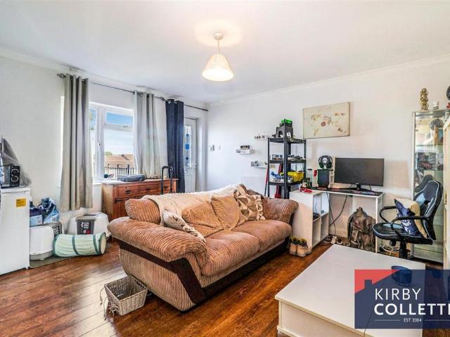 Apartment for rent in Broxbourne, Hertfordshire