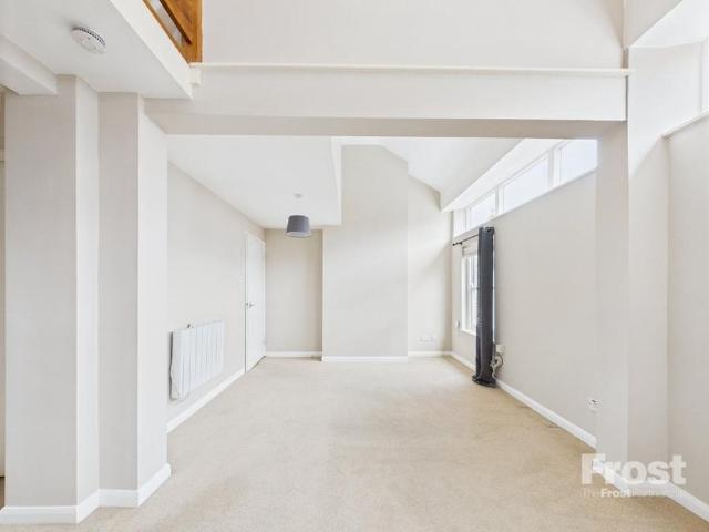 Apartment for rent in Burnham, Swallow