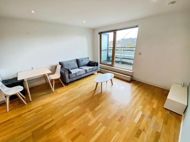 Apartment for rent in Richmond Hill, West Yorkshire